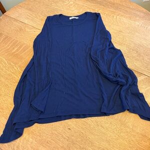 Long sleeve navy blue tee